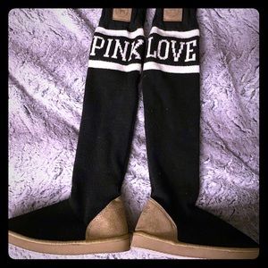 🧦PINK MUKLUK BOOTS - M 7/8 ( Run big!)🧦
